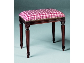 Stylová masivní stolička polstrovaná vzor kostka s ozdobnými ornamenty 45x33x46